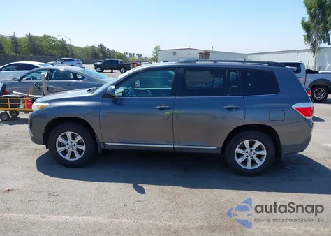 2011 Toyota Highlander Base V6 from USA, damaged, VIN 5TDBK3EH1BS084705